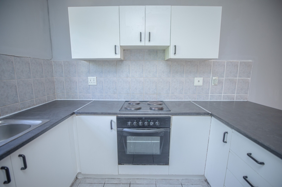 To Let 2 Bedroom Property for Rent in Ferndale Western Cape